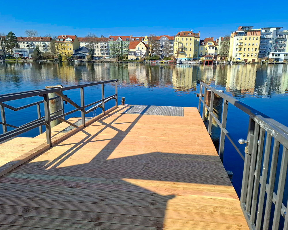 stegbau, anleger, anlegestelle, Berlin, Bootssteg Dampfersteg Köpenick wasserbau holzsteg