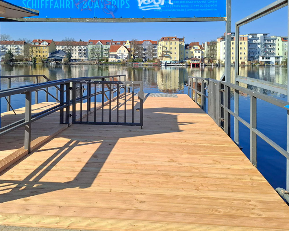 stegbau, anleger, anlegestelle, Berlin, Bootssteg Dampfersteg Köpenick wasserbau holzsteg