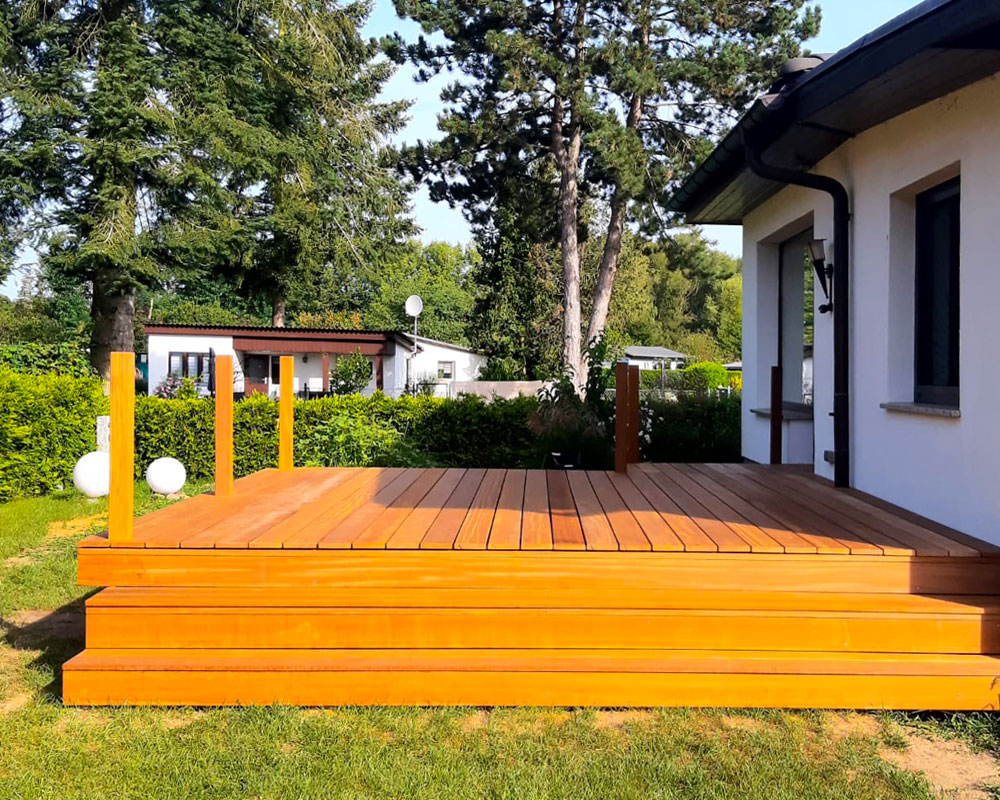 Terrasse für ferienhaus Holzterrasse hell für Wochenendgrundstück anbieter Partner Baufirma